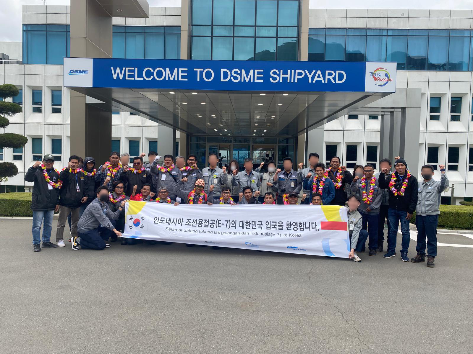 Penyambutan Pekerja Migran Indonesia Di DSME Korea